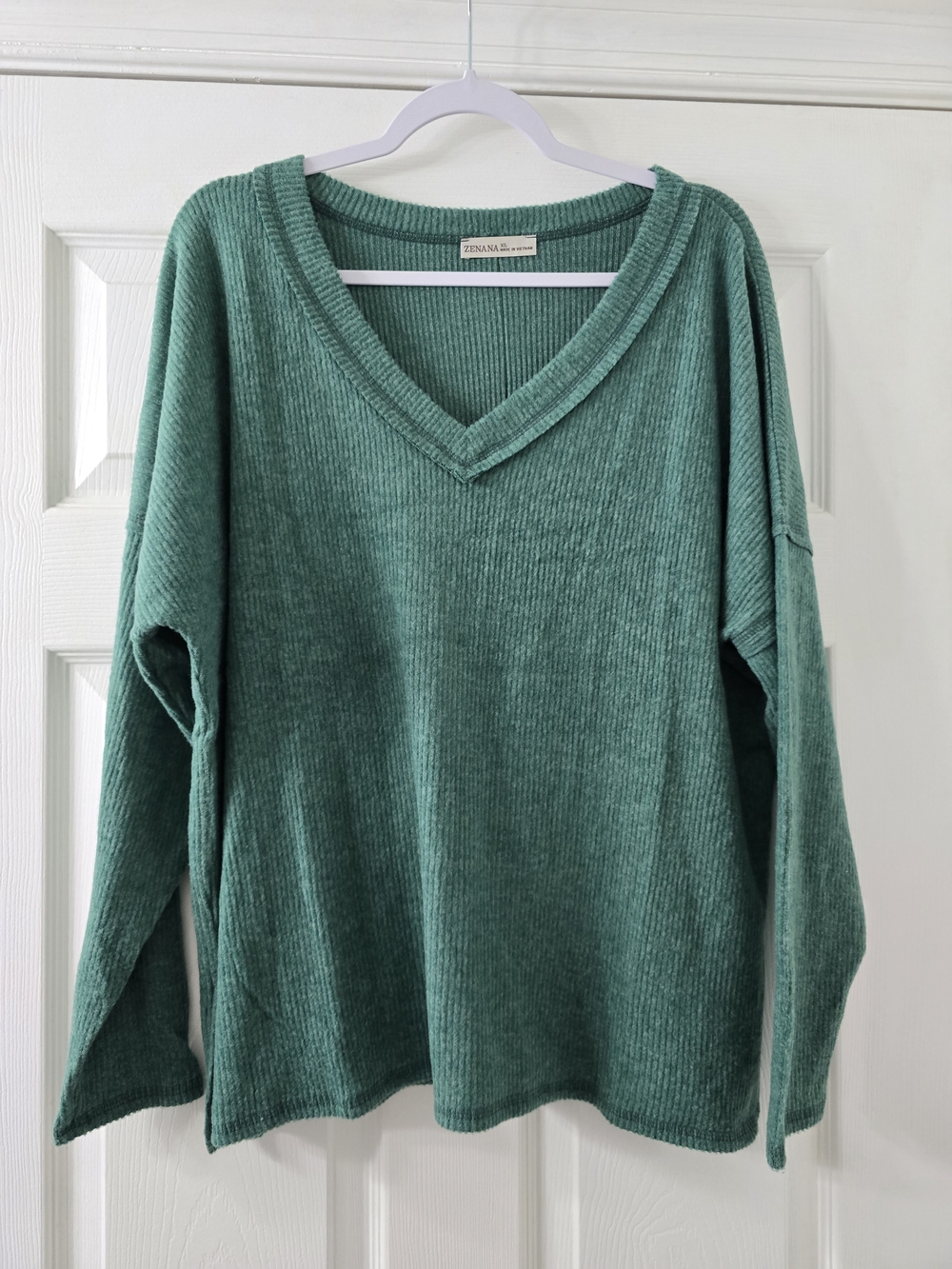 NWOT Zenana Brushed Microfiber Long Sleeve V-Neck Green Top - XL